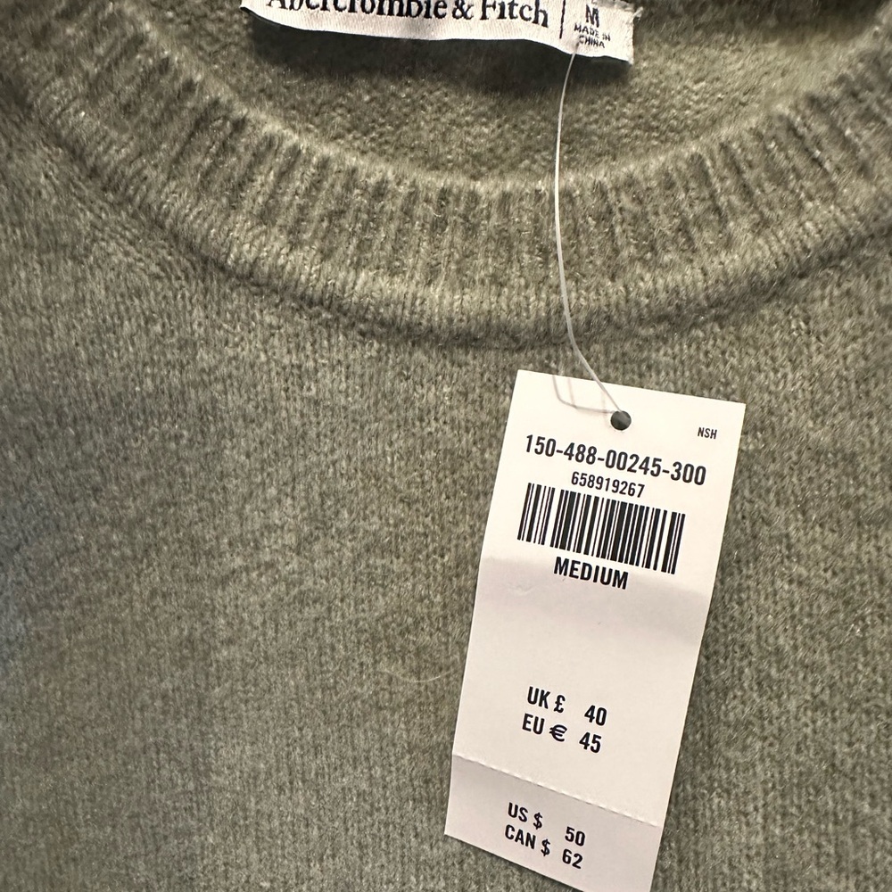 Abercrombie & Fitch Women's Crewneck Short Sleeve Sweater in Olive Green